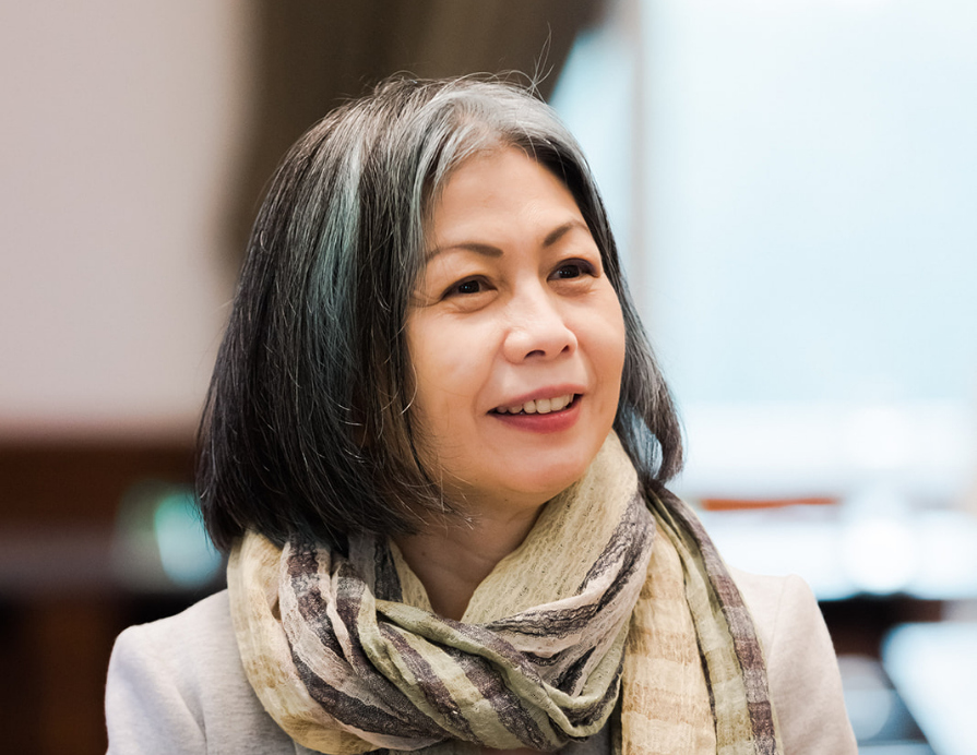 美馬 のゆり 氏